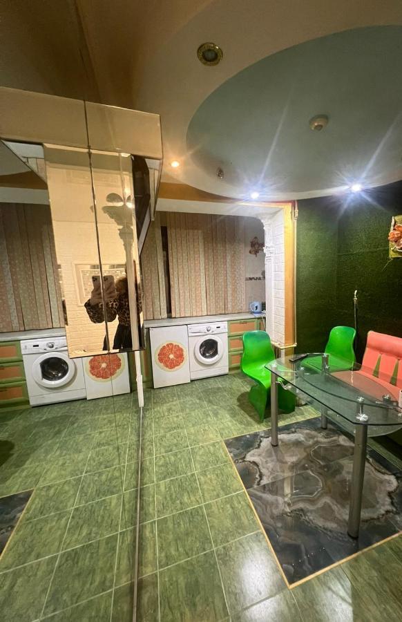 Afganskii Park Apartment キシナウ エクステリア 写真
