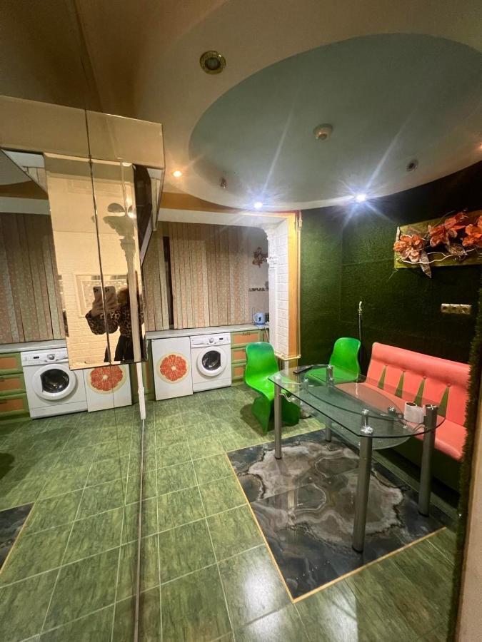 Afganskii Park Apartment キシナウ エクステリア 写真