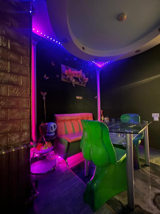Afganskii Park Apartment キシナウ エクステリア 写真