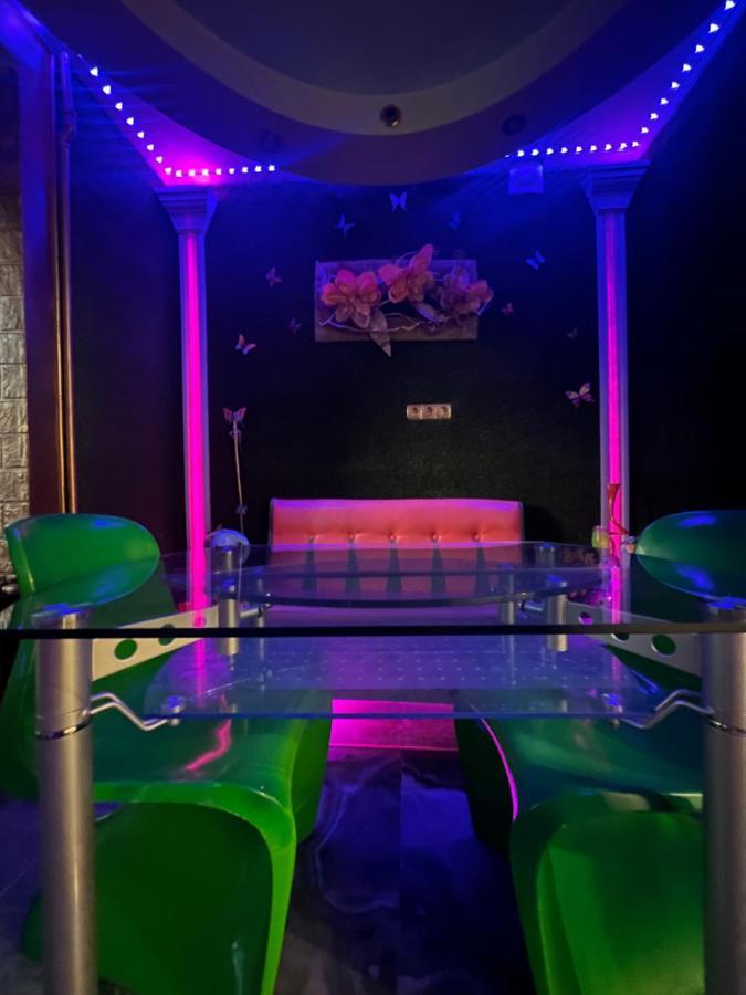 Afganskii Park Apartment キシナウ エクステリア 写真