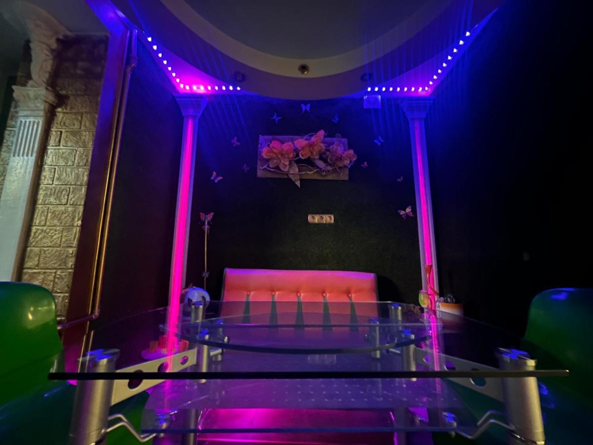 Afganskii Park Apartment キシナウ エクステリア 写真